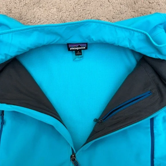 Blue Patagonia lightweight windbreaker jacket (Faults shown) - Picture 5 of 7
